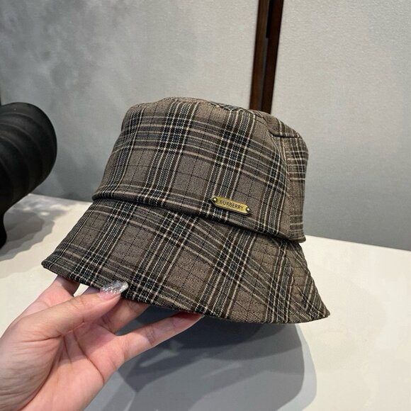 Burberry fishing hat - Picture 1 of 6